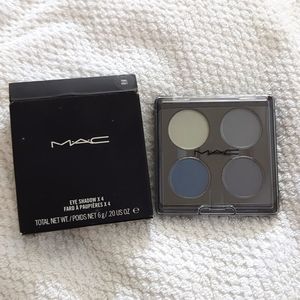 MAC eyeshadow quad x4 Tone: Grey, New in box, a rare find.